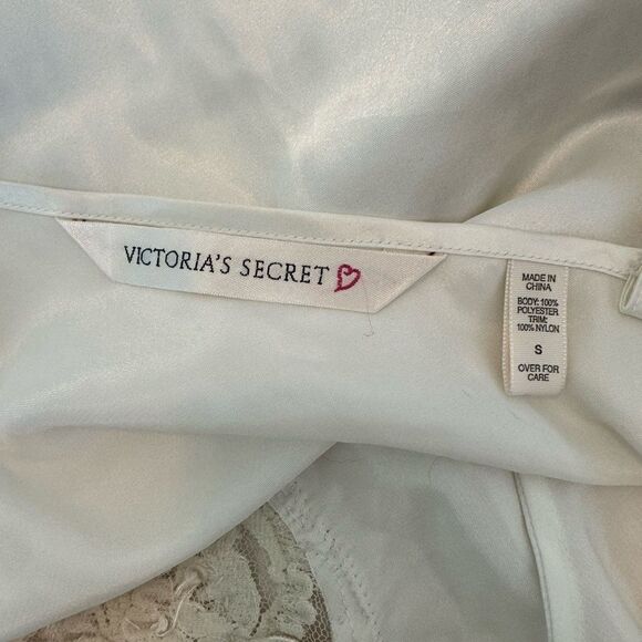 Vintage Victoria Secrets Satin Bodysuit Wedding Lingerie Size Small - Picture 5 of 7